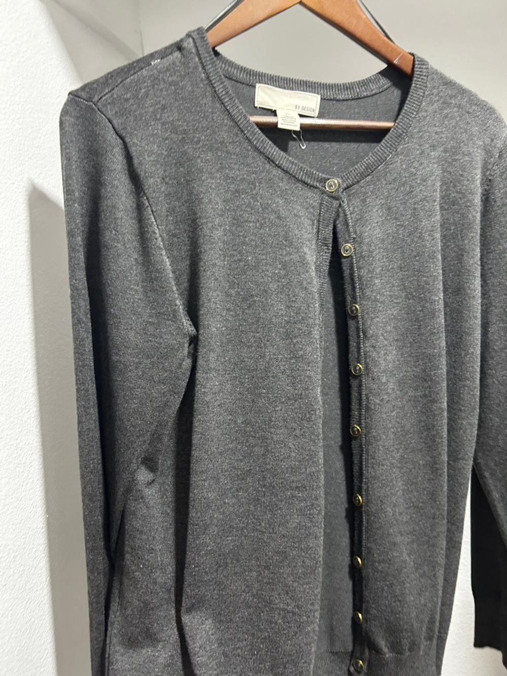 Dark gray lightweight cardigan.XL. NWOT
Round neck,  button up front